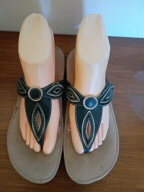 Aetrex Black Decorative Thong Sandals with Accent